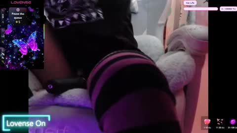 Tyff online show from November 19, 3:34 pm