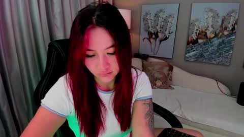 Snapshot of priya_rose chatting on October 20, 8:12 pm Priya Rose online show from October 20, 8:12 pm