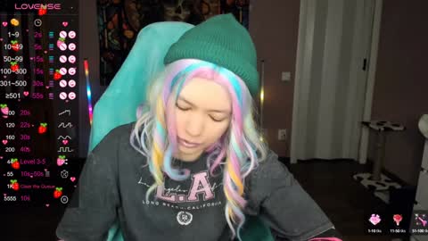 Snapshot of project_hisoka44 chatting on December 15, 12:51 am Di online show from December 15, 12:51 am