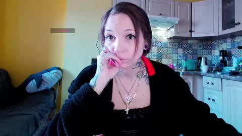 LUCY -----    online show from February 8, 7:04 am