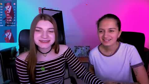 Snapshot of pure_radiance chatting on October 17, 10:18 am Ask me3 online show from October 17, 10:18 am