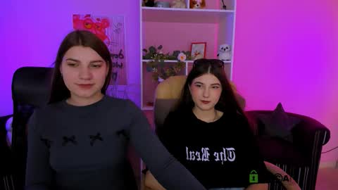 Snapshot of pure_radiance chatting on September 22, 1:09 pm Ask me3 online show from September 22, 1:09 pm