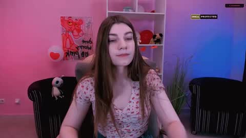 Snapshot of pure_radiance chatting on March 6, 9:47 am Ask me3 online show from March 6, 9:47 am