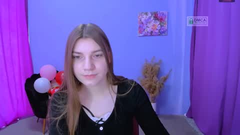 Snapshot of pure_radiance chatting on February 19, 9:39 am Ask me3 online show from February 19, 9:39 am