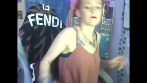 Purple2StayThnxxx online show from November 10, 3:40 pm