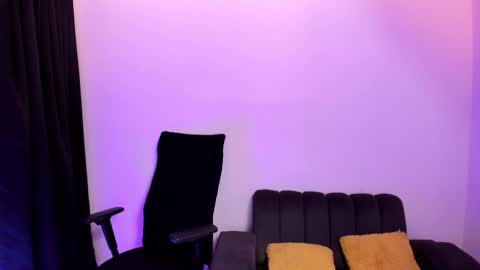 MEGANNNN online show from March 14, 6:31 pm