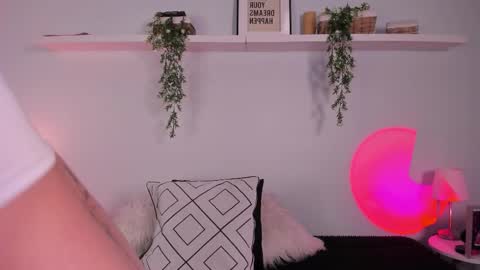 Chloe online show from September 17, 12:03 pm