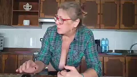 Mary online show from November 22, 10:51 am