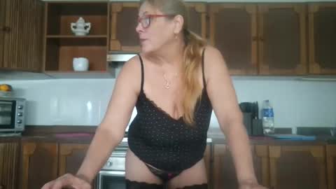 Mary online show from October 26, 8:32 am