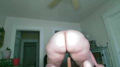 Snapshot of quartrwhorse chatting on September 14, 9:34 pm quartrwhorse online show from September 14, 9:34 pm