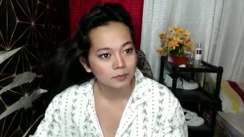 queen_ennah online show from January 22, 1:31 am