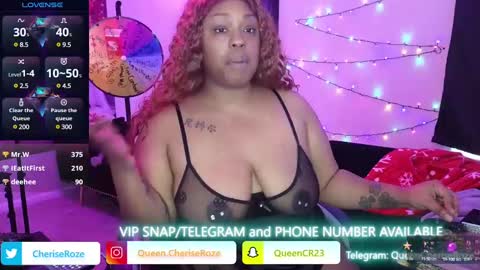 Snapshot of queencroze chatting on December 29, 6:05 pm Queen Cherise Roze online show from December 29, 6:05 pm