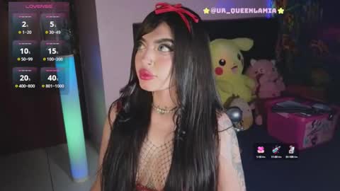 Snapshot of queenlamia chatting on March 9, 9:13 am  Taurus online show from March 9, 9:13 am