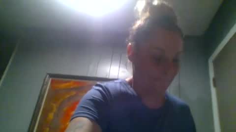 queenmcnew online show from July 23, 8:55 am