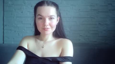 QueenOfModels online show from February 16, 1:11 pm