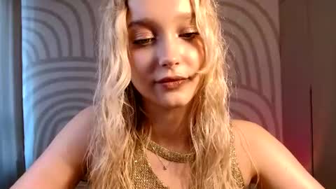 Serena XoXo online show from July 6, 3:03 pm