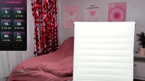 Anna online show from February 18, 8:24 am