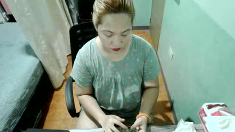 quelly40 online show from June 16, 6:31 pm