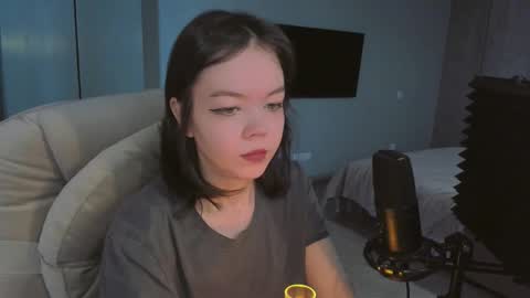 quietluxury online show from February 18, 10:25 am