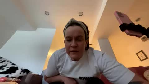 Snapshot of quinnofspades chatting on February 5, 3:53 pm quinnofspades online show from February 5, 3:53 pm