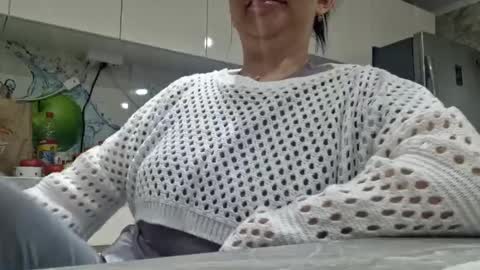 Snapshot of r_e_l_a_x chatting on February 23, 8:18 pm Nastya RELAX online show from February 23, 8:18 pm