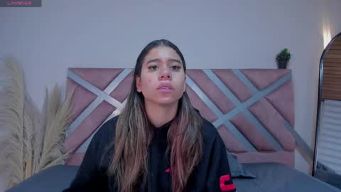 Rachell online show from March 28, 4:34 am