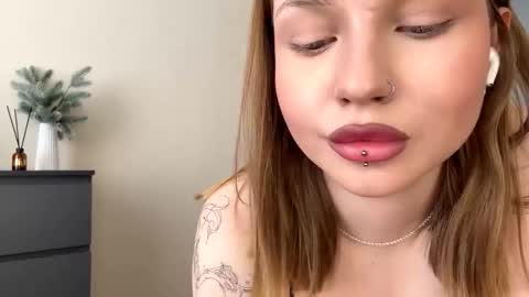 Alex online show from February 21, 9:21 am