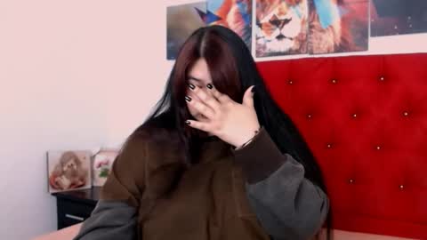 radiantgoddes online show from November 23, 4:19 pm