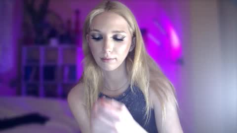 radish666 online show from February 25, 4:16 pm