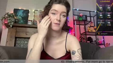 Rae online show from February 26, 8:19 pm