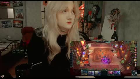 Snapshot of raiingurl chatting on January 19, 3:53 pm Kate online show from January 19, 3:53 pm