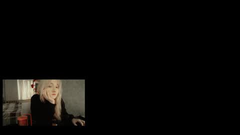 Snapshot of raiingurl chatting on January 17, 8:45 am Kate online show from January 17, 8:45 am