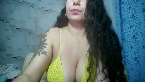 rainbow_candy24 online show from July 2, 3:23 am