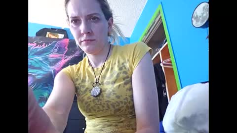 Snapshot of randcandy77 chatting on February 24, 5:20 pm Randcandy77 online show from February 24, 5:20 pm