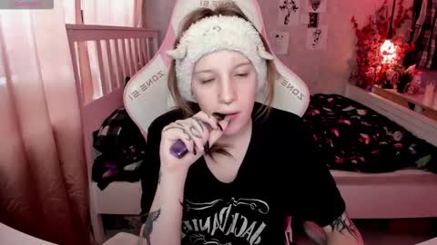 Rapunzel online show from March 5, 1:29 pm