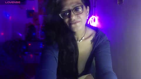 Snapshot of ravenandsin chatting on February 2, 12:30 am Raven online show from February 2, 12:30 am