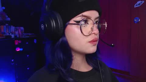 raventh_ online show from November 30, 9:52 pm