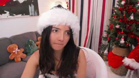 Raychell Black  online show from December 19, 4:10 pm