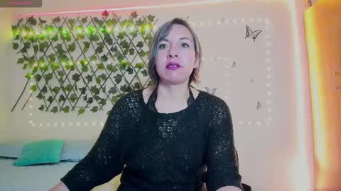 Rebbeca online show from September 22, 10:24 am