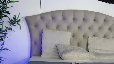 rebbeccaray online show from February 4, 7:17 pm