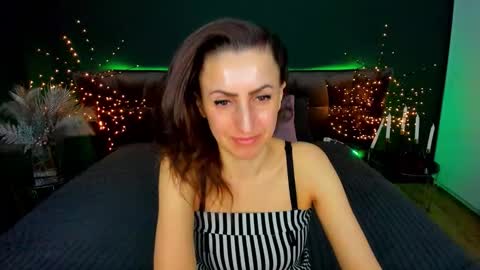 rebecca_diamonds online show from March 8, 7:12 am