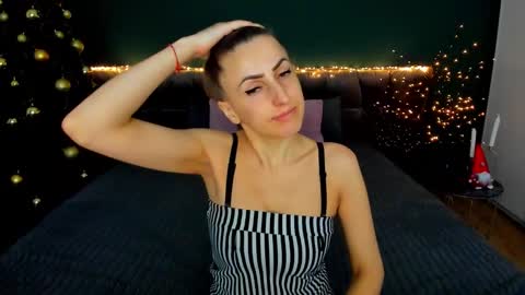 rebecca_diamonds online show from January 12, 7:02 am