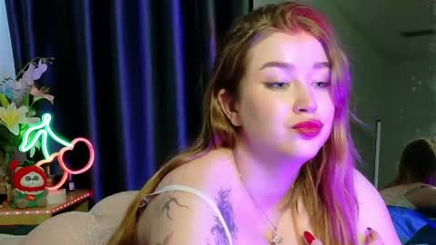 Snapshot of rebecca_lace chatting on October 19, 1:40 am rebecca_lace online show from October 19, 1:40 am