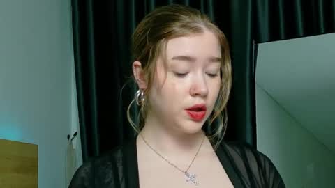 Snapshot of rebecca_lace chatting on October 29, 9:50 pm rebecca_lace online show from October 29, 9:50 pm