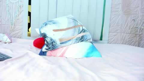 Rebecca online show from October 11, 11:47 am