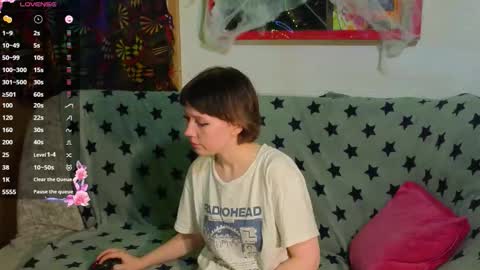 Lara online show from November 5, 10:15 pm