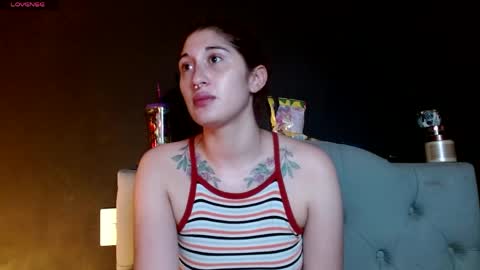 IG   OF red moonn online show from April 16, 4:02 am