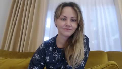 RedJessica online show from November 5, 6:29 am