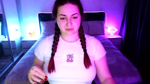 Viktoria online show from May 15, 10:45 pm