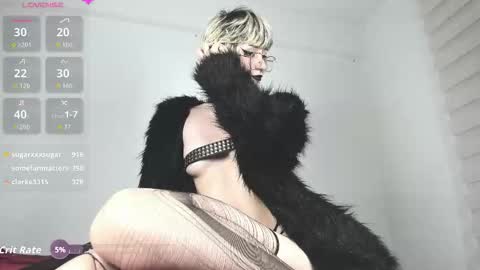 Beth  online show from October 30, 8:10 pm